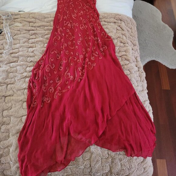 stunning elegant red sequin dress - Picture 2 of 5